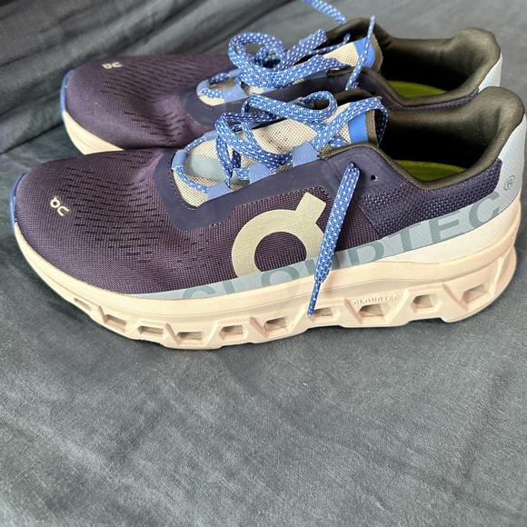 On Running Cloudmonster in Açaí/Lavender women’s 10.5 Excellent condition! - Picture 6 of 8